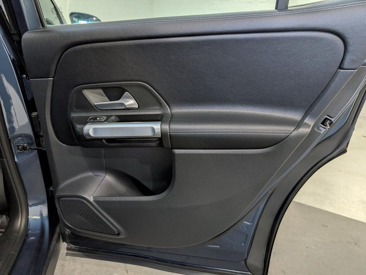 2023 Mercedes-Benz GLB-Class GLB200 X247 image 34