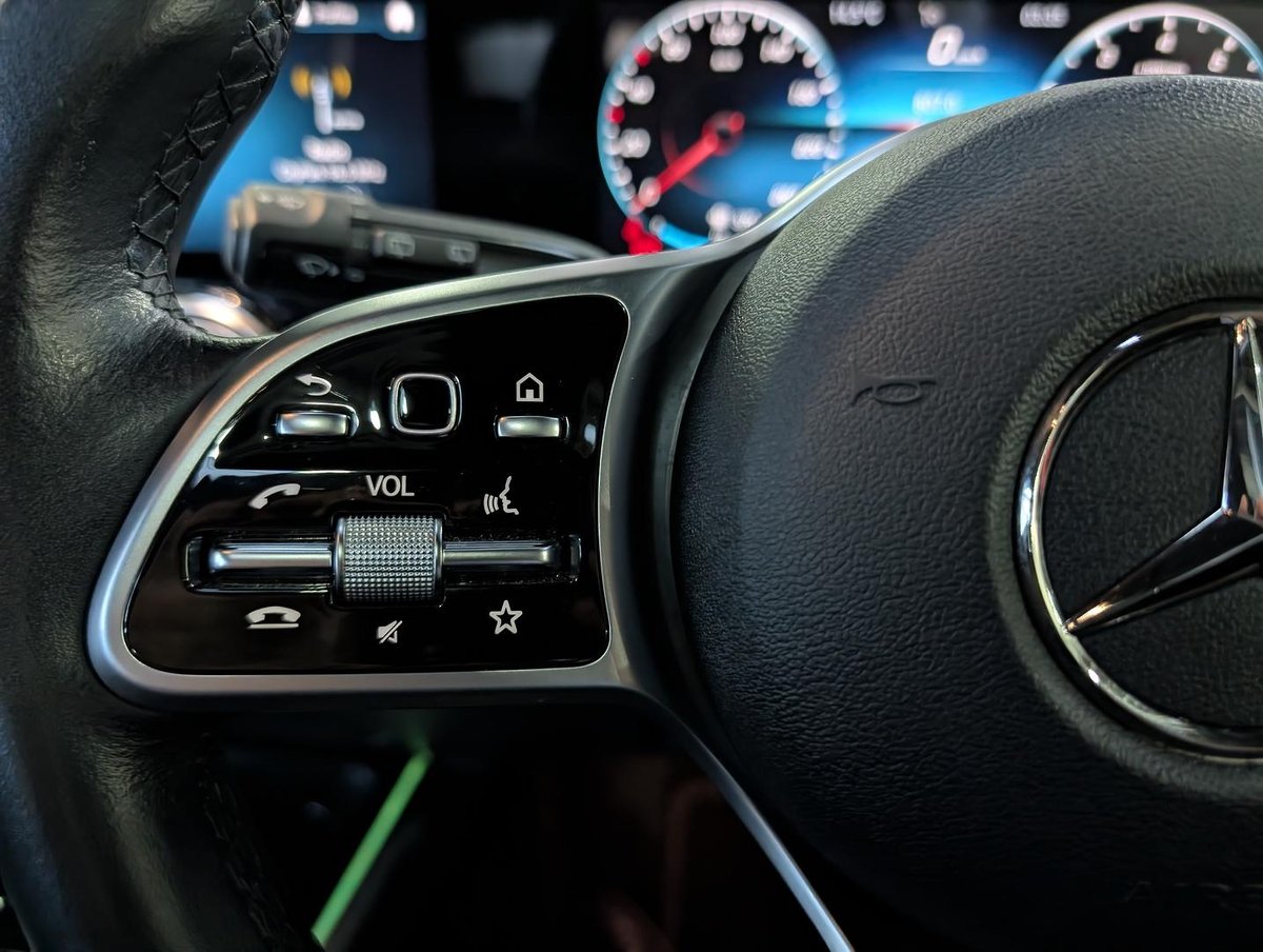 2023 Mercedes-Benz GLB-Class GLB200 X247 image 38