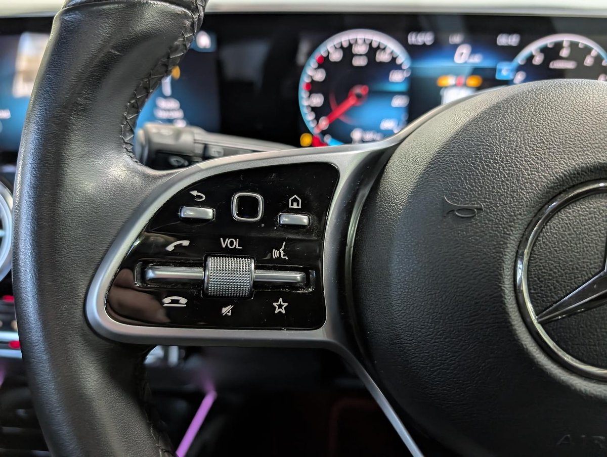 2023 Mercedes-Benz GLB-Class GLB200 X247 image 38
