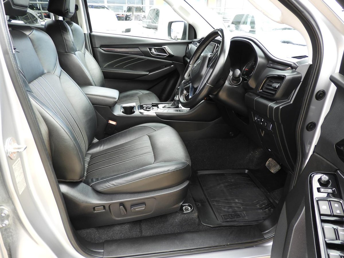 2024 Isuzu MU-X LS-T MY24 4X4 Dual Range image 8