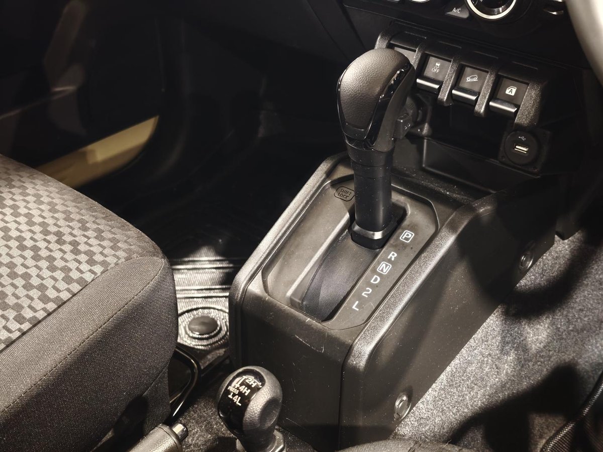 2022 Suzuki Jimny GLX GJ 4X4 Dual Range image 12