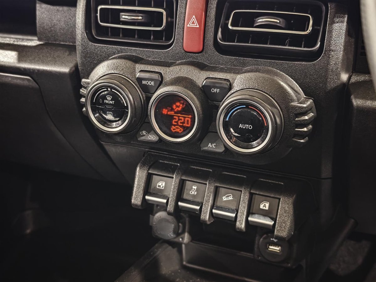2022 Suzuki Jimny GLX GJ 4X4 Dual Range image 13