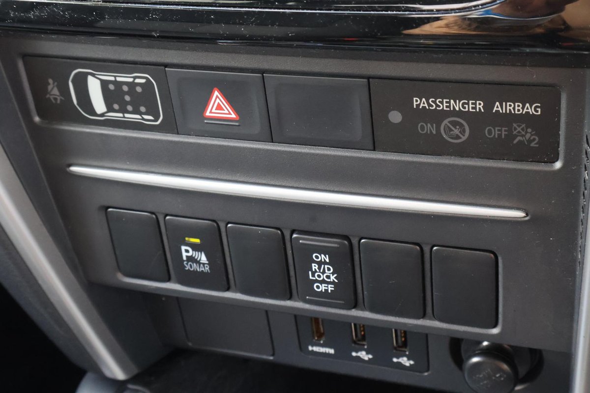 2023 Mitsubishi Triton GLX-R MR MY23 4X4 Dual Range image 20