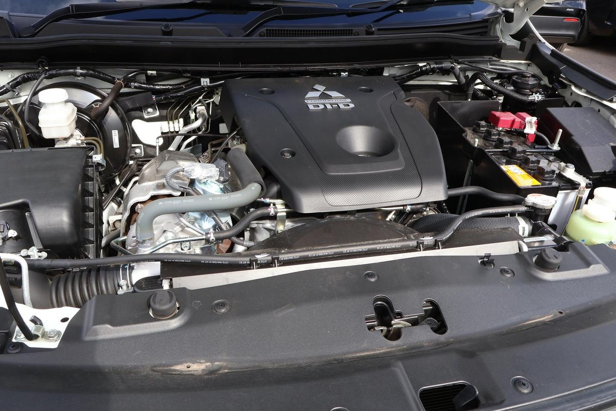 2023 Mitsubishi Triton GLX-R MR MY23 4X4 Dual Range image 27