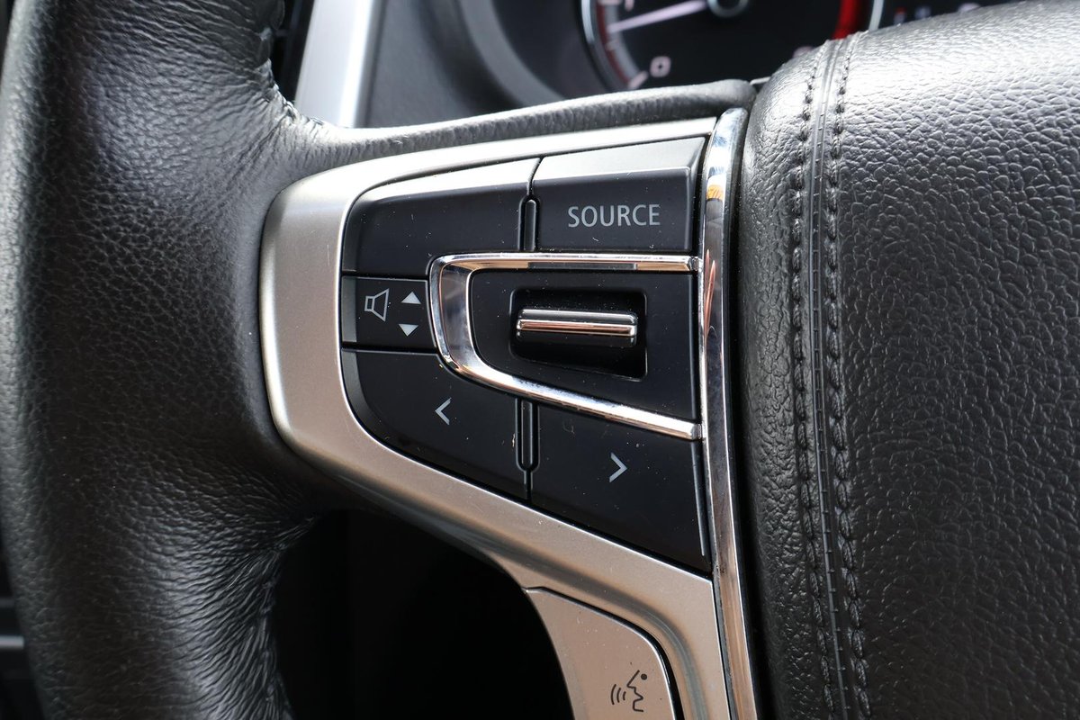 2023 Mitsubishi Triton GLX-R MR MY23 4X4 Dual Range image 10