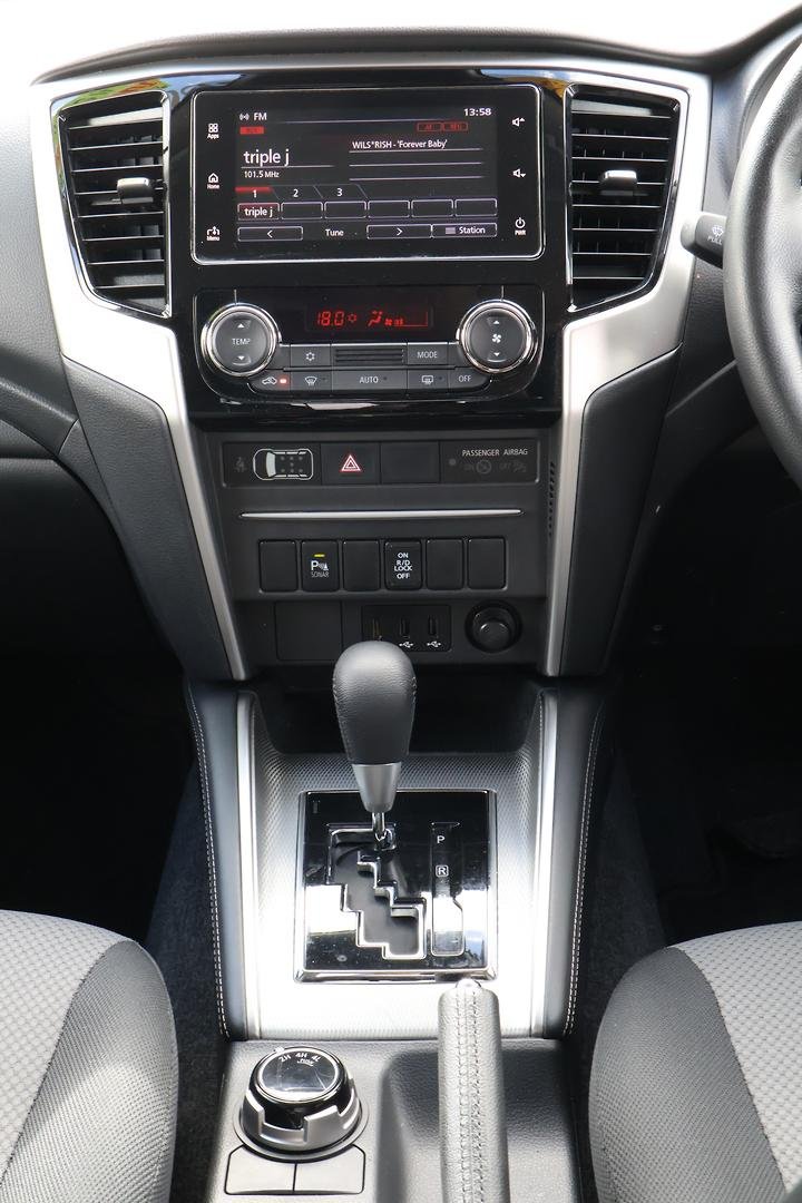 2023 Mitsubishi Triton GLX-R MR MY23 4X4 Dual Range image 18