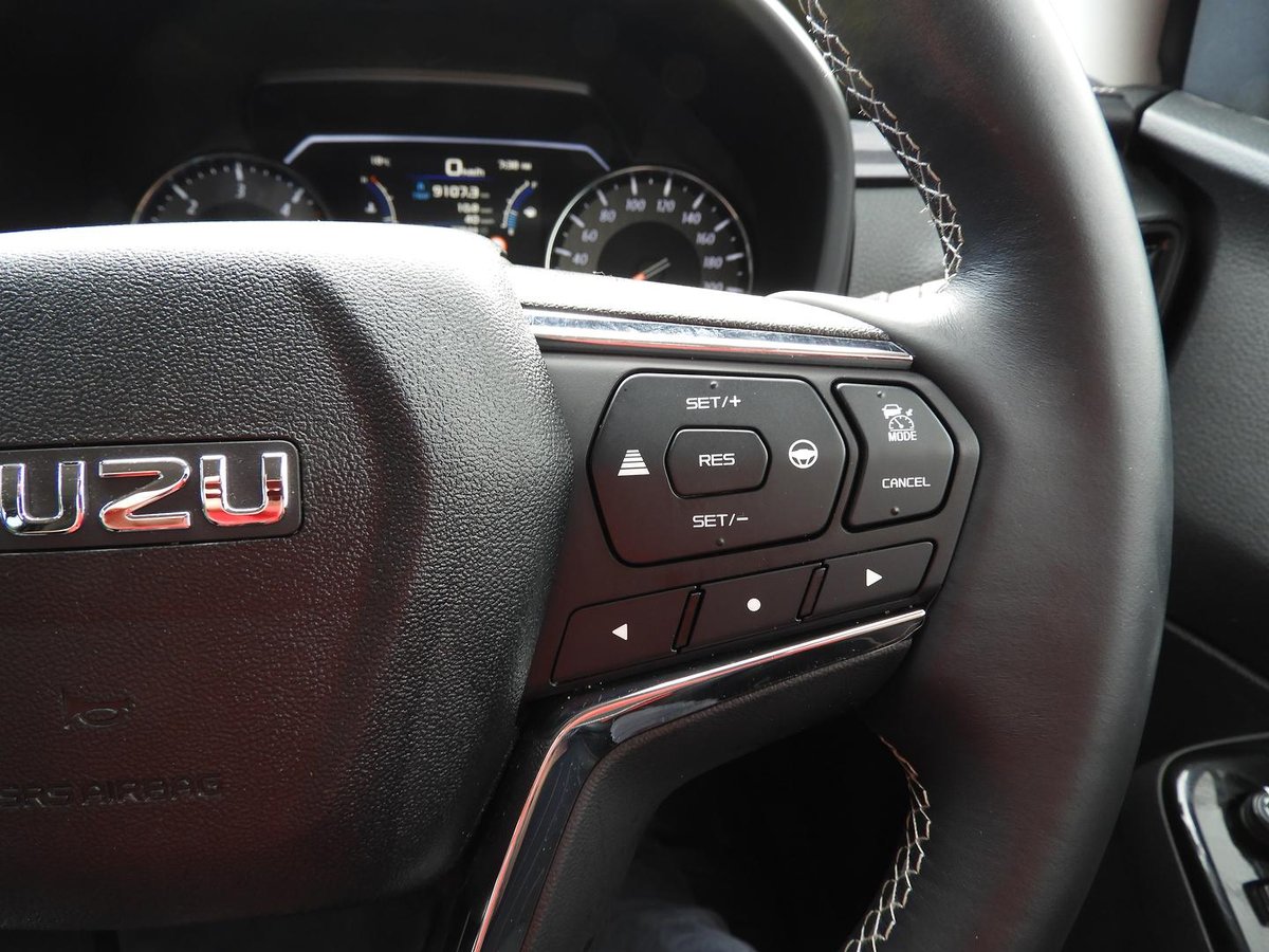 2023 Isuzu MU-X LS-T MY23 4X4 Dual Range image 19