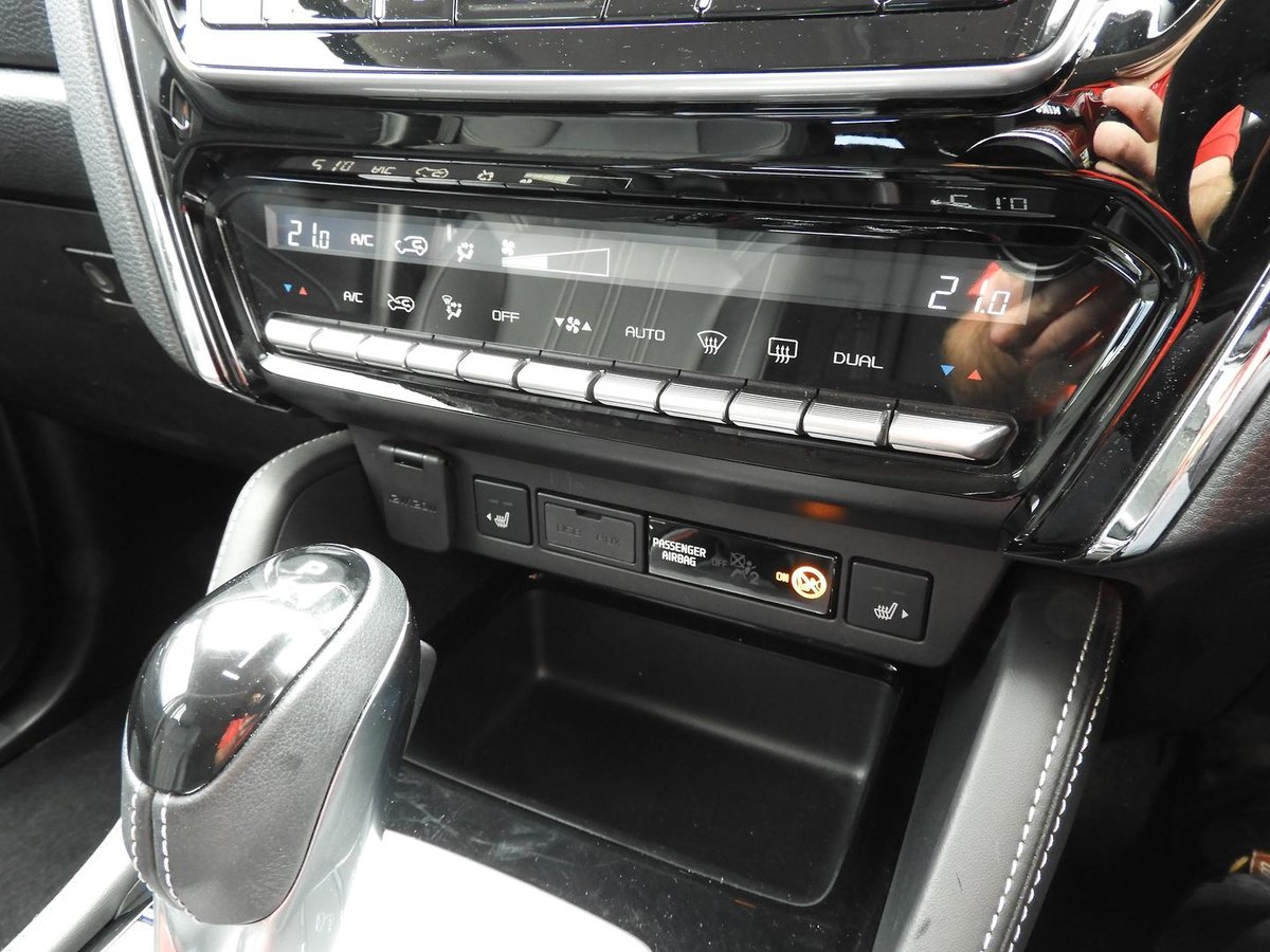2023 Isuzu MU-X LS-T MY23 4X4 Dual Range image 15