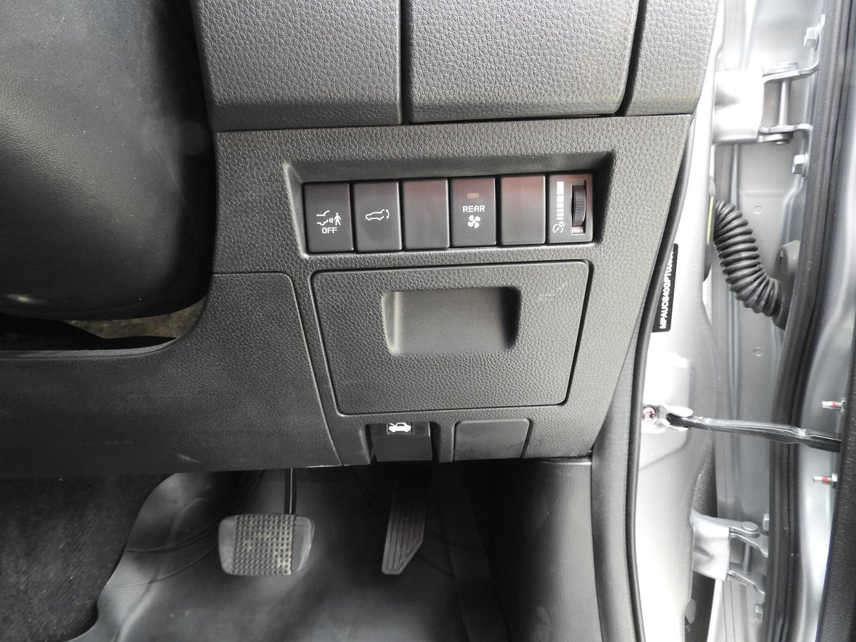 2023 Isuzu MU-X LS-T MY23 4X4 Dual Range image 12