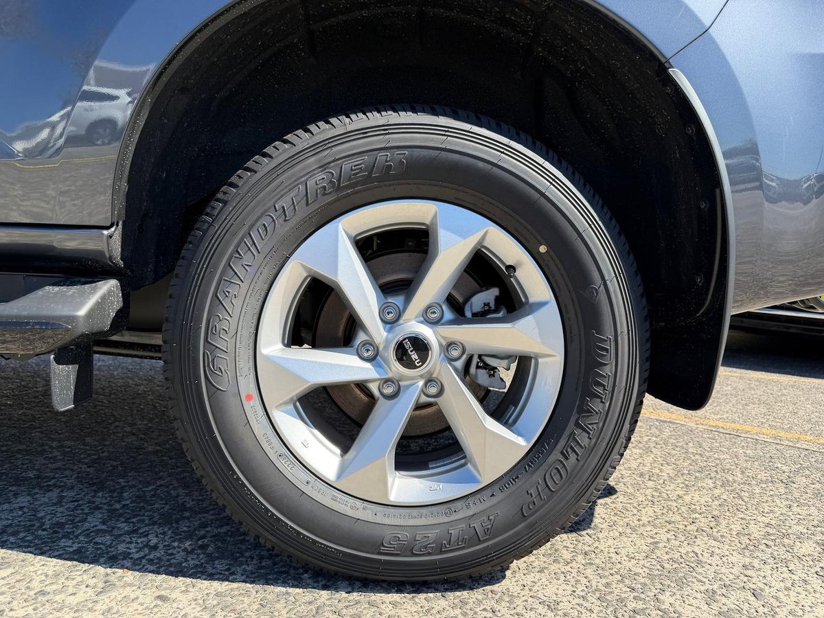 2026 Isuzu MU-X LS-M MY25.5 4x2 image 13