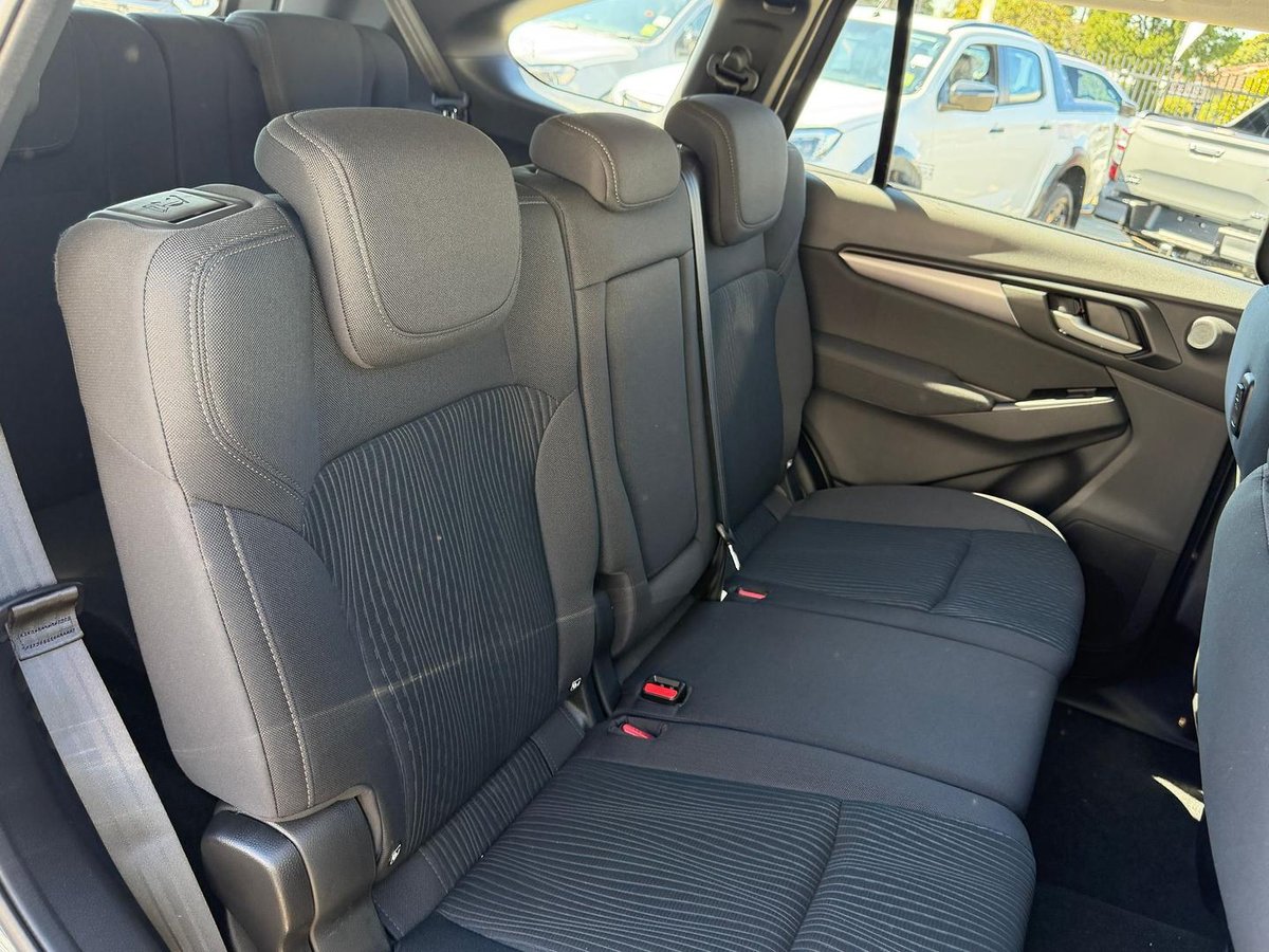 2026 Isuzu MU-X LS-M MY25.5 4x2 image 19