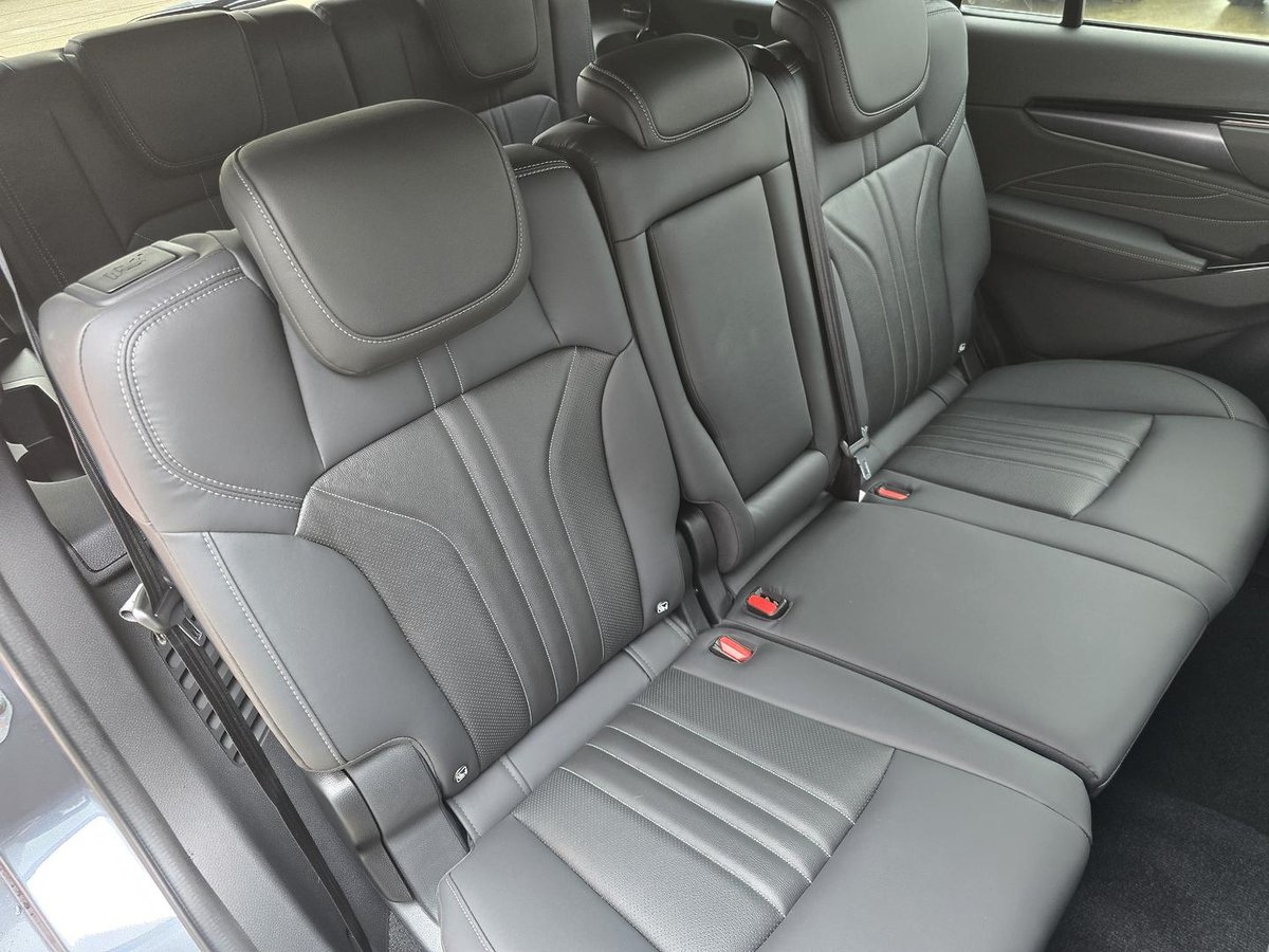 2026 Isuzu MU-X LS-T MY25.5 4X4 Dual Range image 16