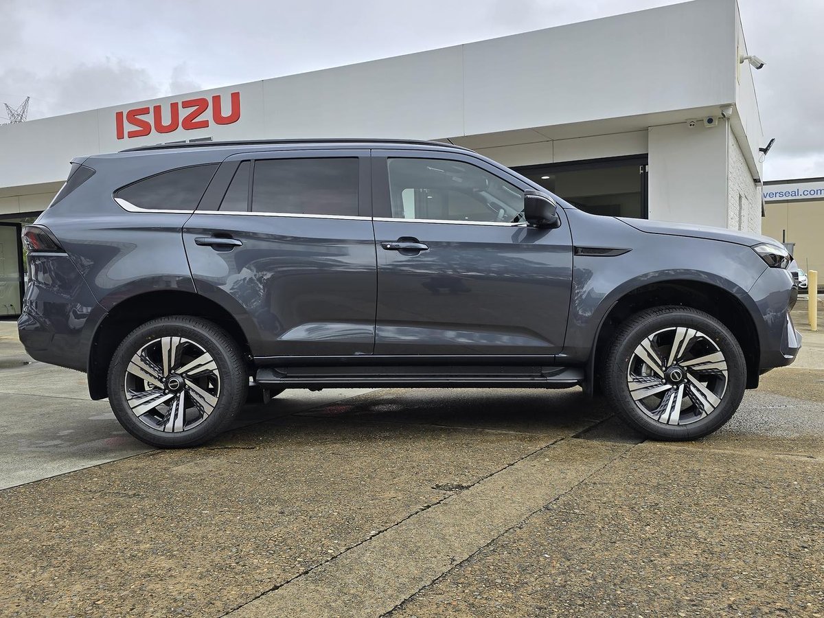 2026 Isuzu MU-X LS-T MY25.5 4X4 Dual Range image 8