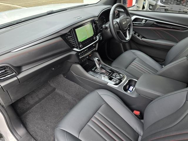 2026 Isuzu MU-X X-TERRAIN MY25.5 4X4 Dual Range image 16