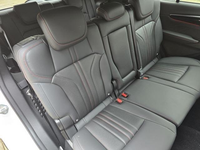 2026 Isuzu MU-X X-TERRAIN MY25.5 4X4 Dual Range image 17
