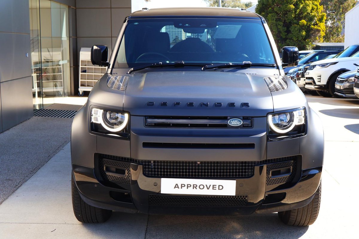 2025 Land Rover Defender 110 D350 X-Dynamic SE L663 MY25.5 AWD image 7