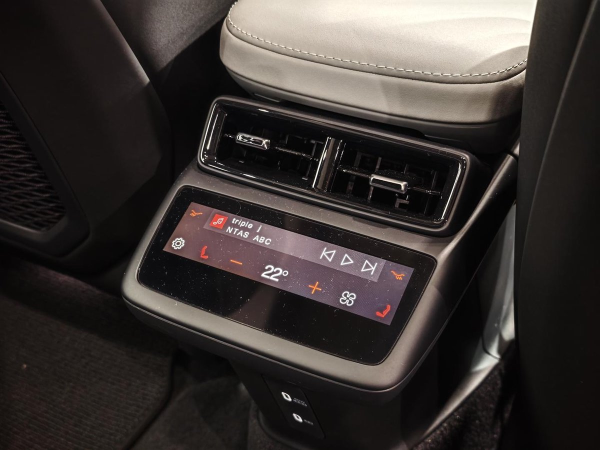 2025 Polestar 4 Long range Single motor MY26 image 20