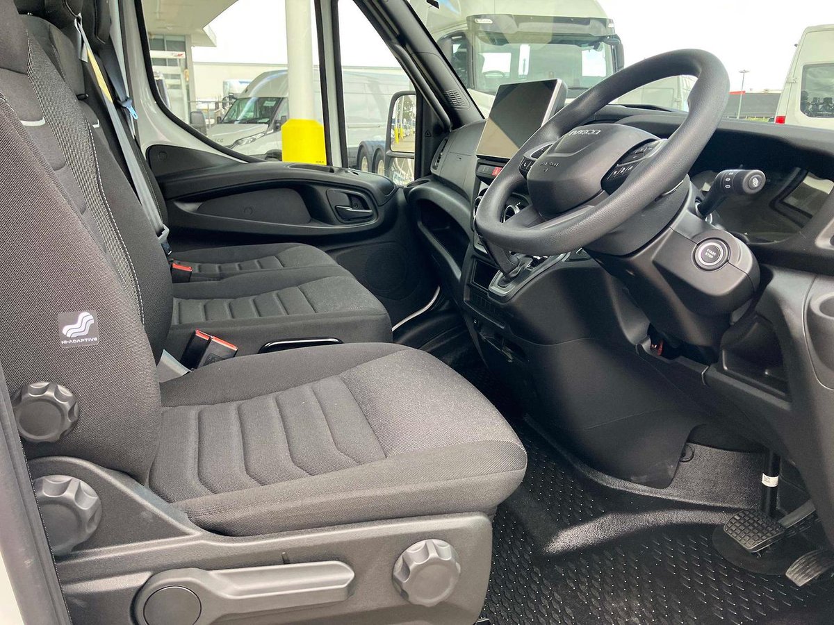 2026 Iveco Daily 70C21 image 26