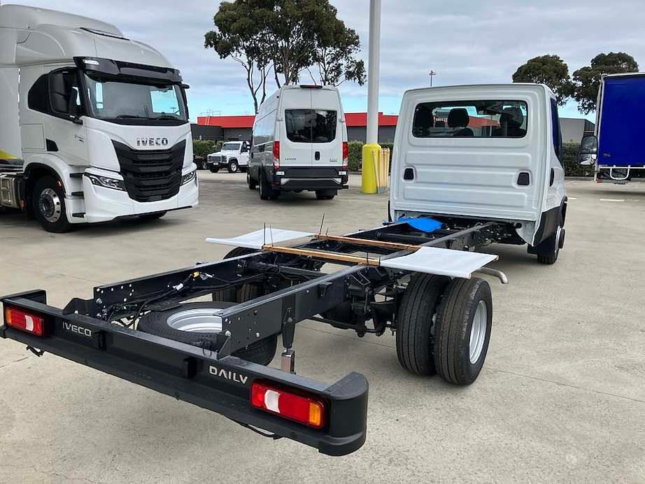 2026 Iveco Daily 70C21 image 11