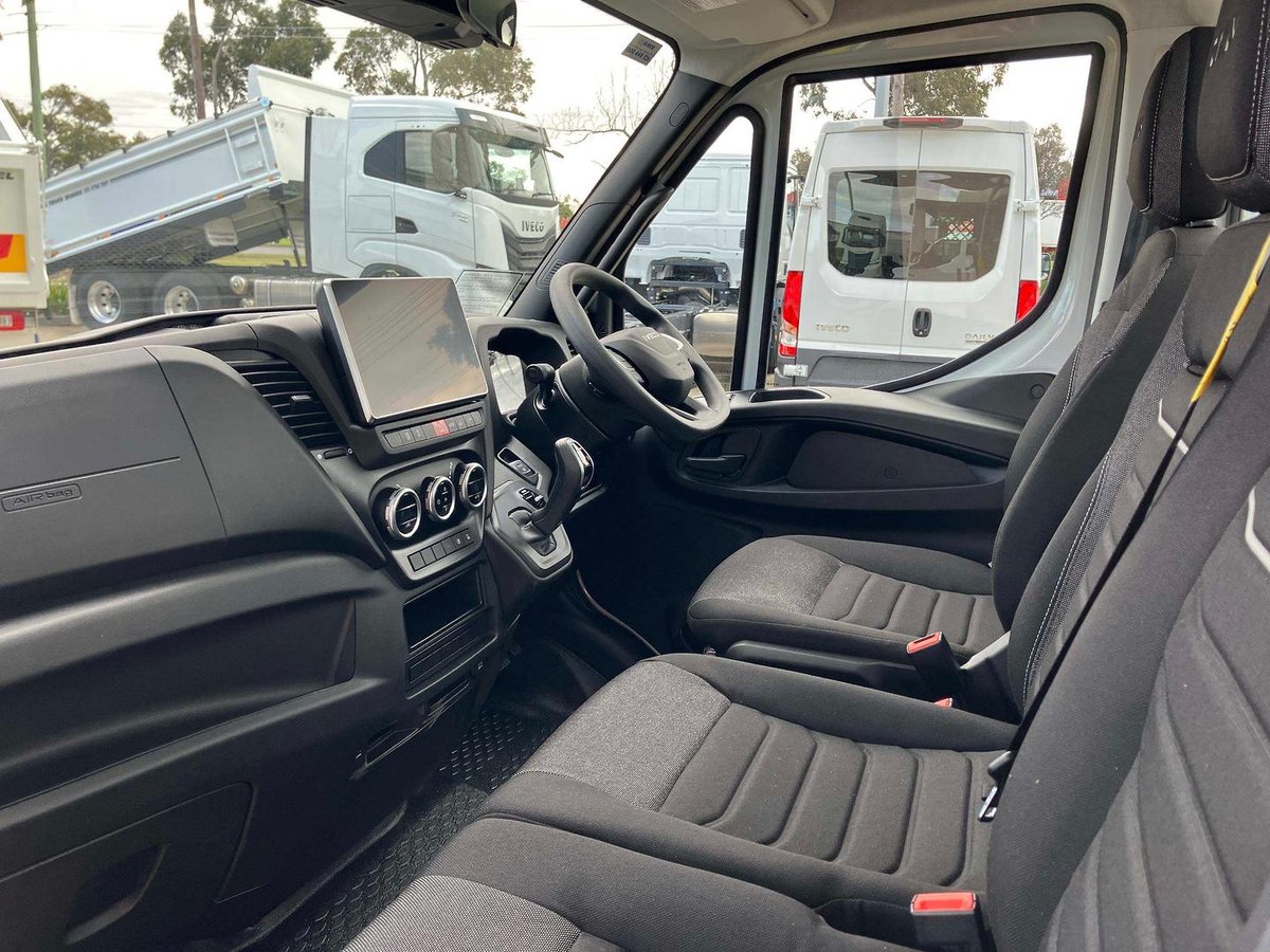 2026 Iveco Daily 70C21 image 14