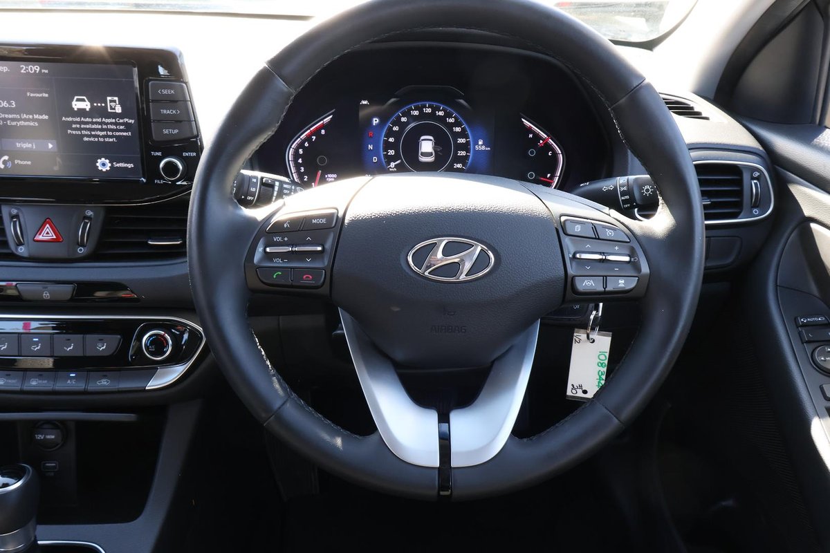2020 Hyundai i30 PD.V4 MY21 image 8