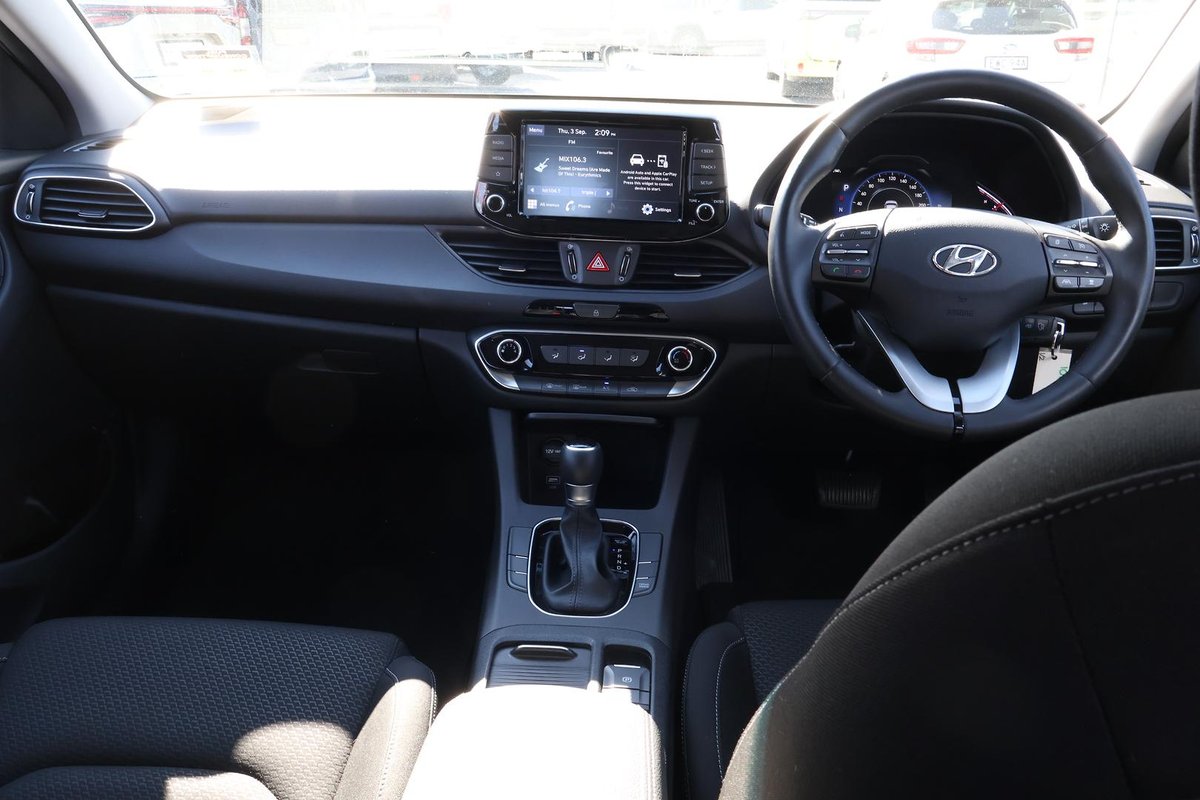 2020 Hyundai i30 PD.V4 MY21 image 9