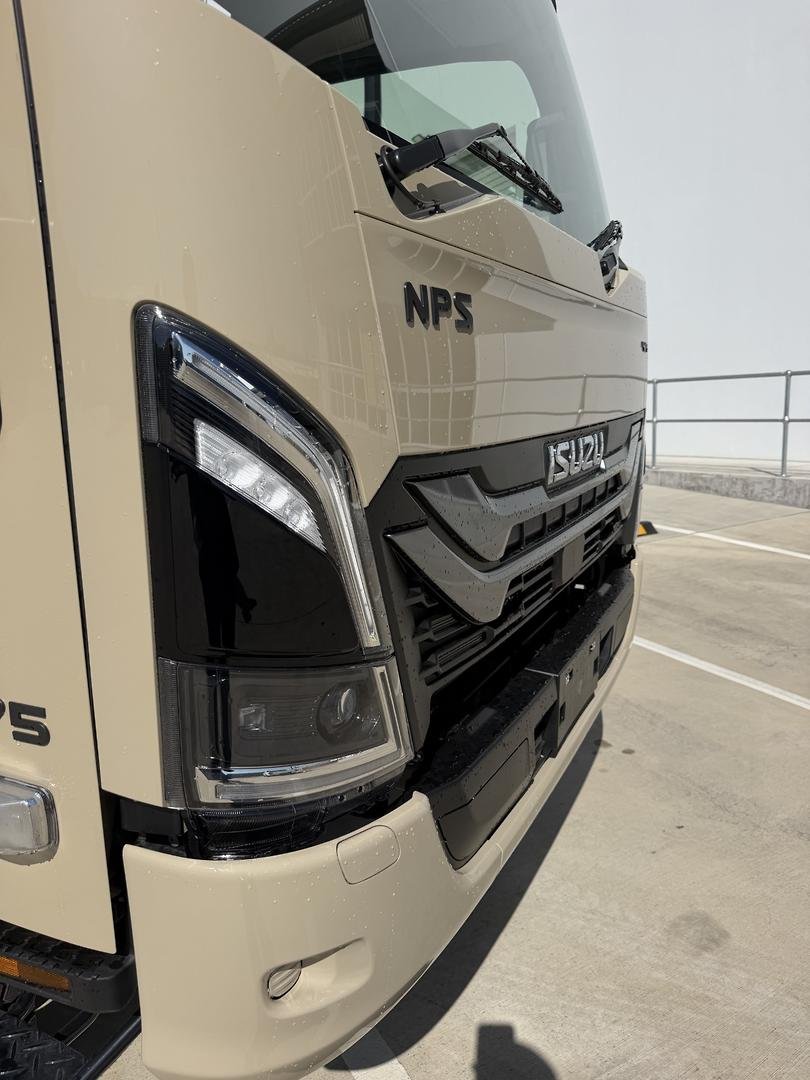 2026 Isuzu N Series image 7
