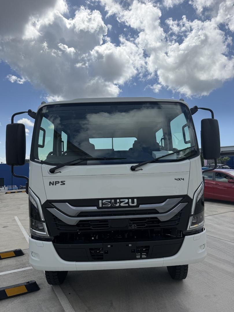 2026 Isuzu N Series image 7