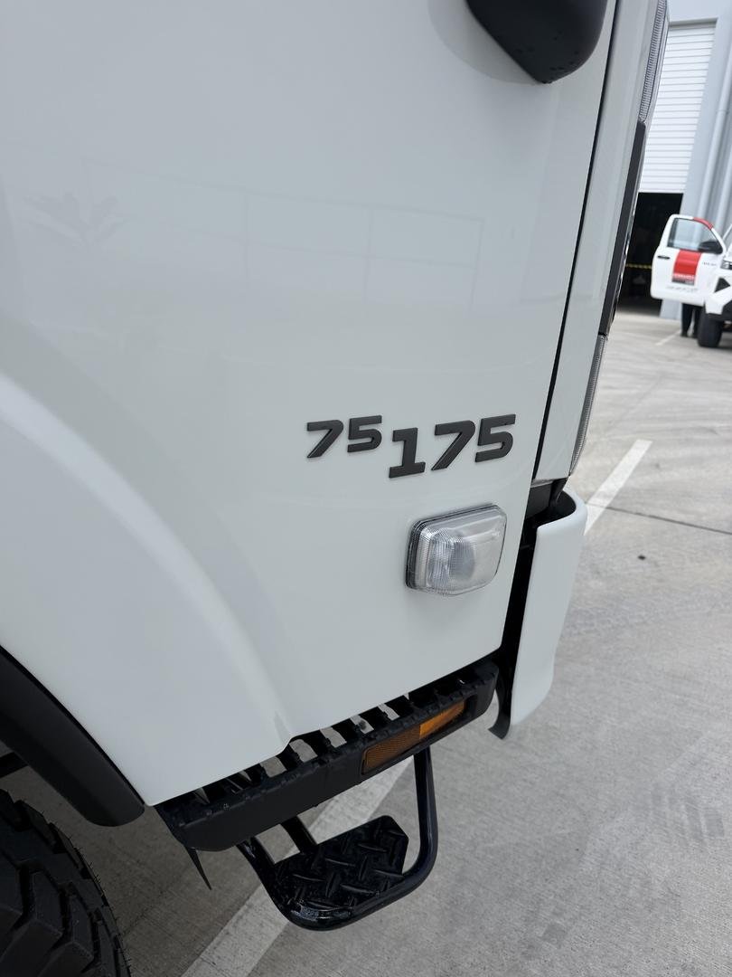 2026 Isuzu N Series image 8