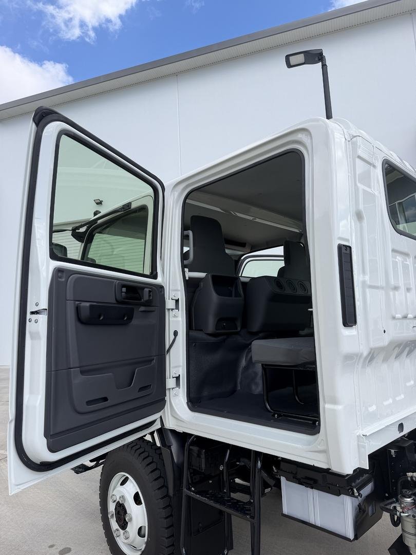 2026 Isuzu N Series image 11