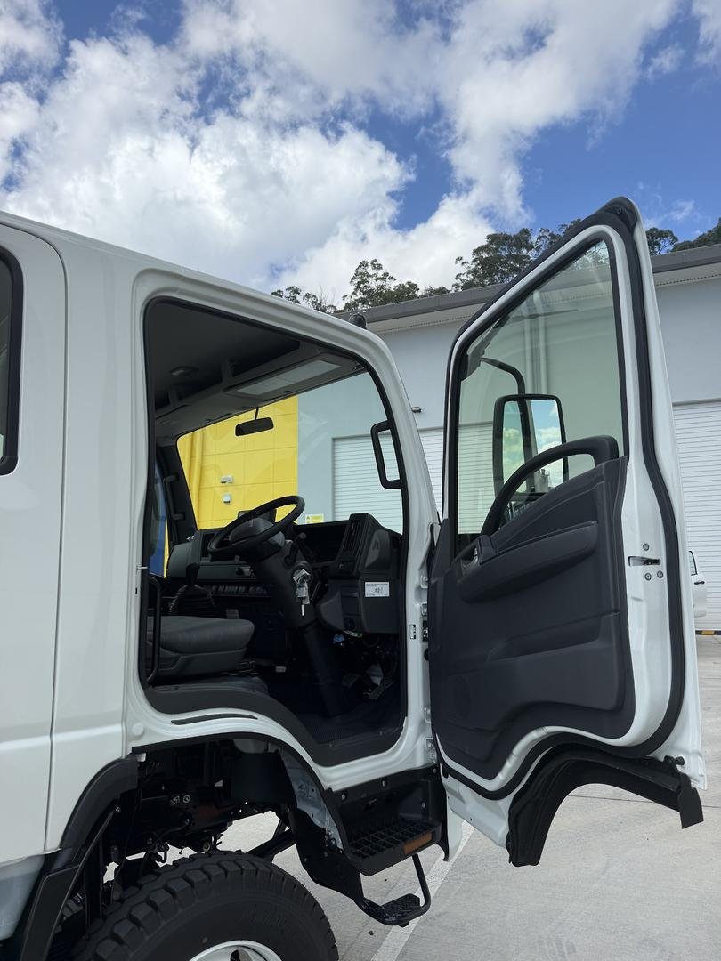 2026 Isuzu N Series image 13
