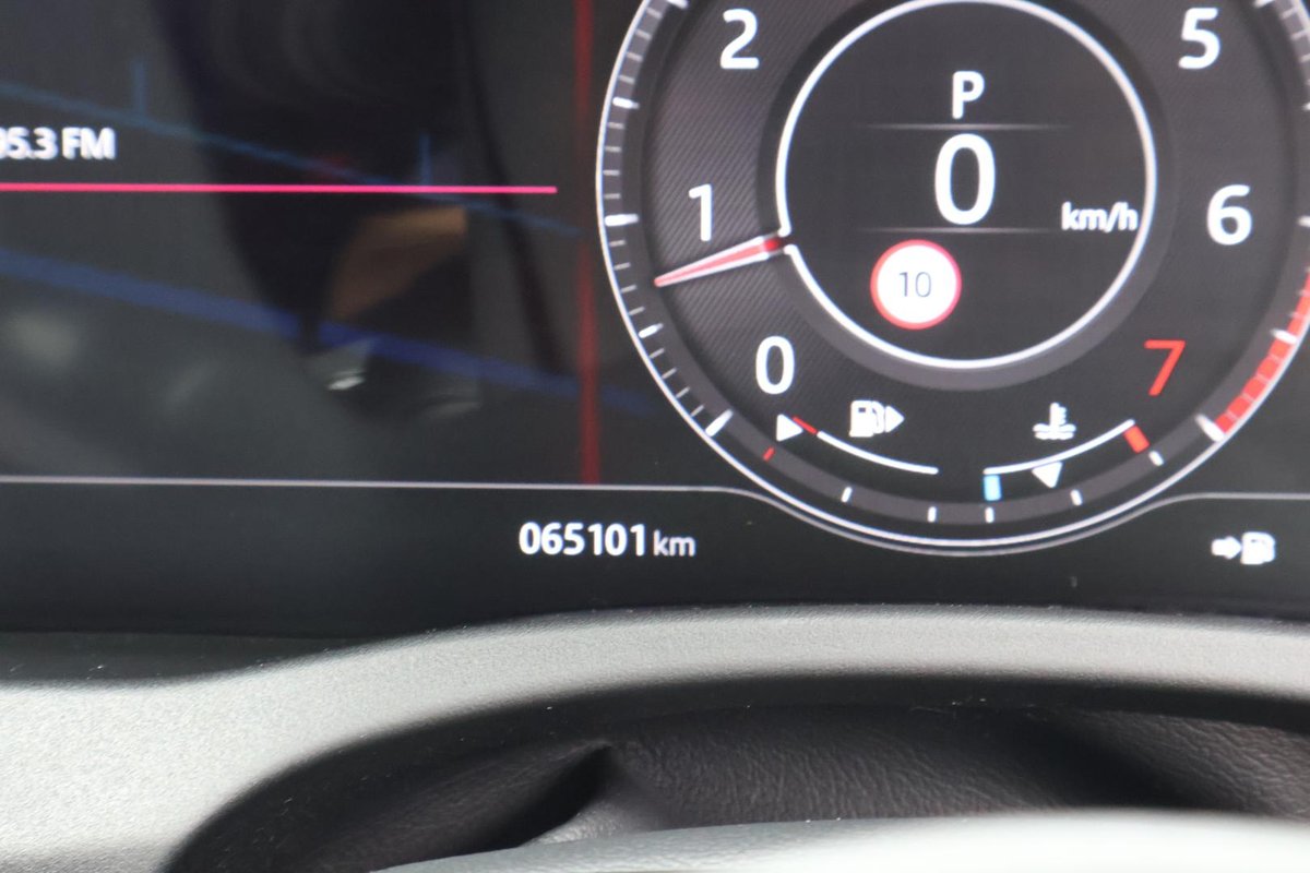 2020 Jaguar XE P300 R-Dynamic SE X760 MY20 image 16
