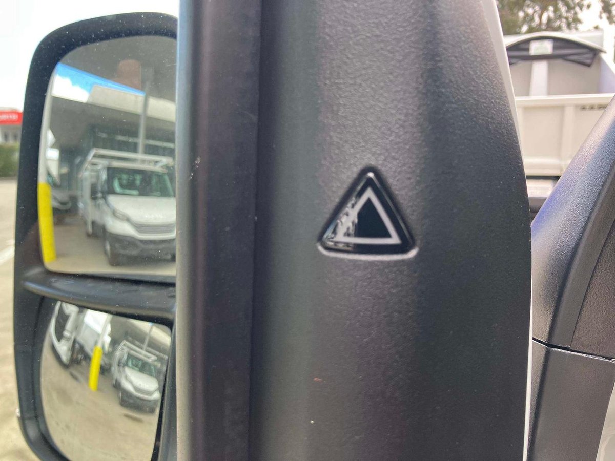 2026 Iveco Daily 50C18V image 24