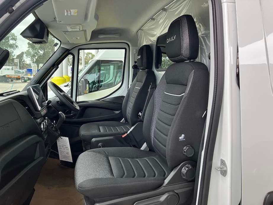 2026 Iveco Daily 50C18V image 25