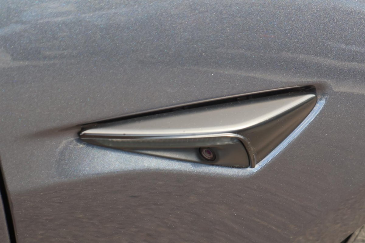 2022 Tesla Model 3 Rear-Wheel Drive image 33