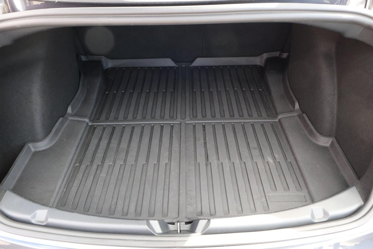 2022 Tesla Model 3 Rear-Wheel Drive image 28