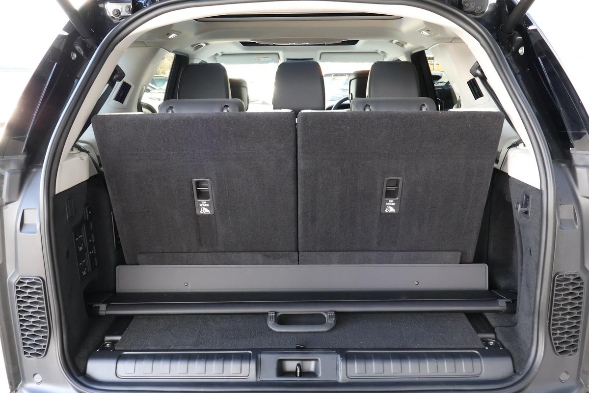 2026 Land Rover Discovery D350 Gemini Series 5 MY26 4X4 image 10