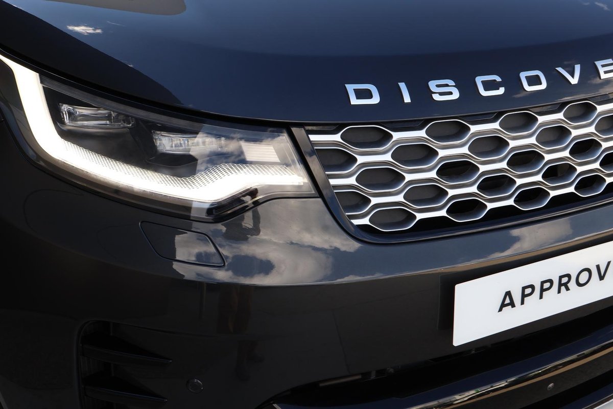 2026 Land Rover Discovery D350 Gemini Series 5 MY26 4X4 image 17
