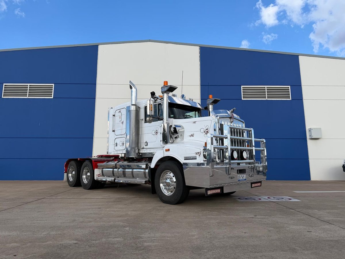 T400 SERIES 2004 Kenworth