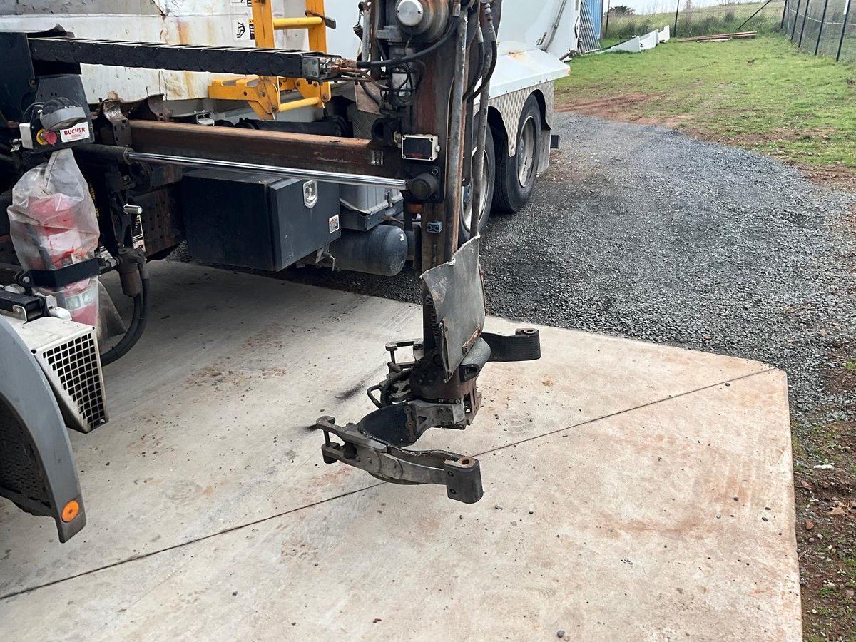 2019 Mercedes-Benz Econic 2630 image 9