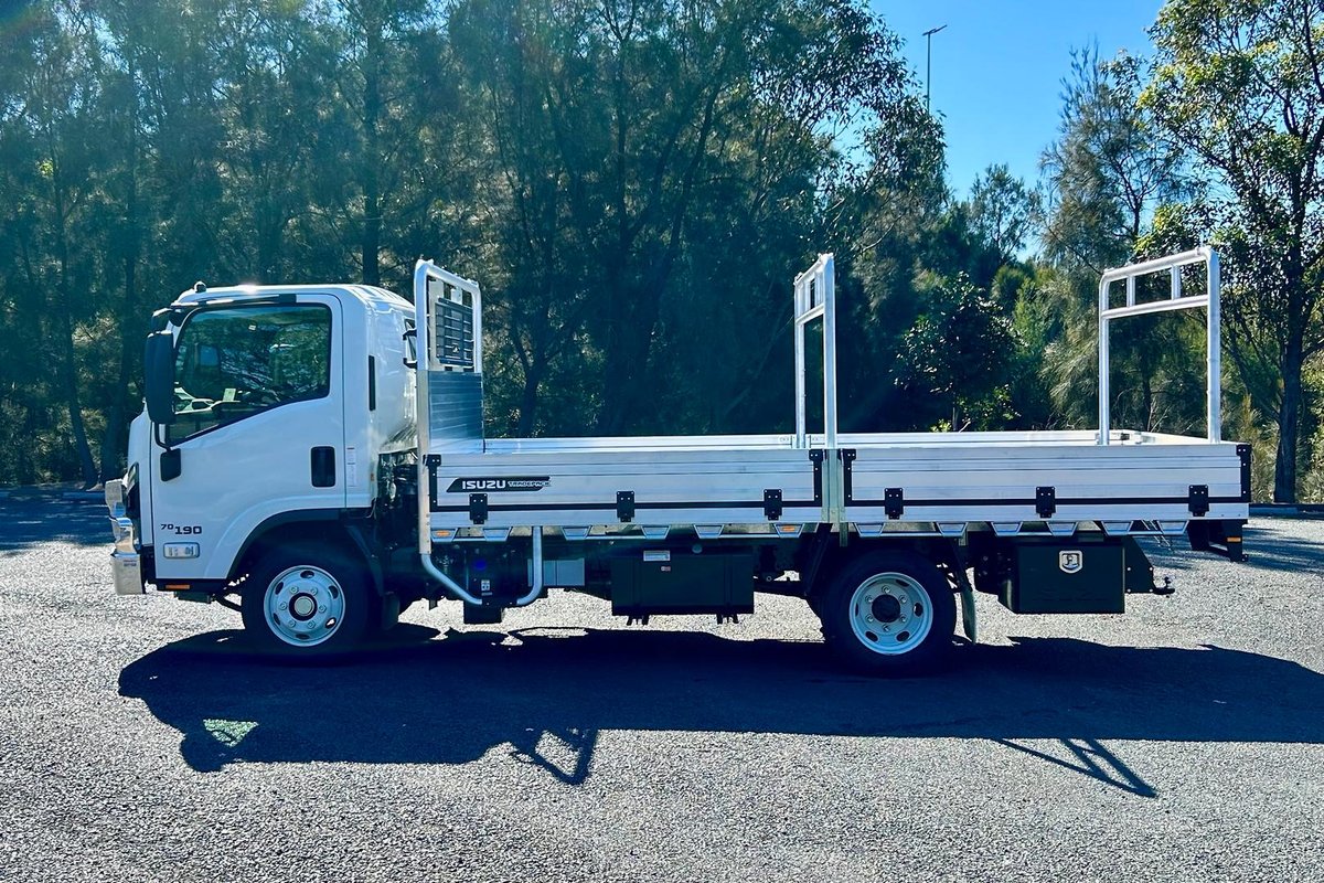 2026 Isuzu N Series NPR 70/45-190 AM D34 Tradepack image 8