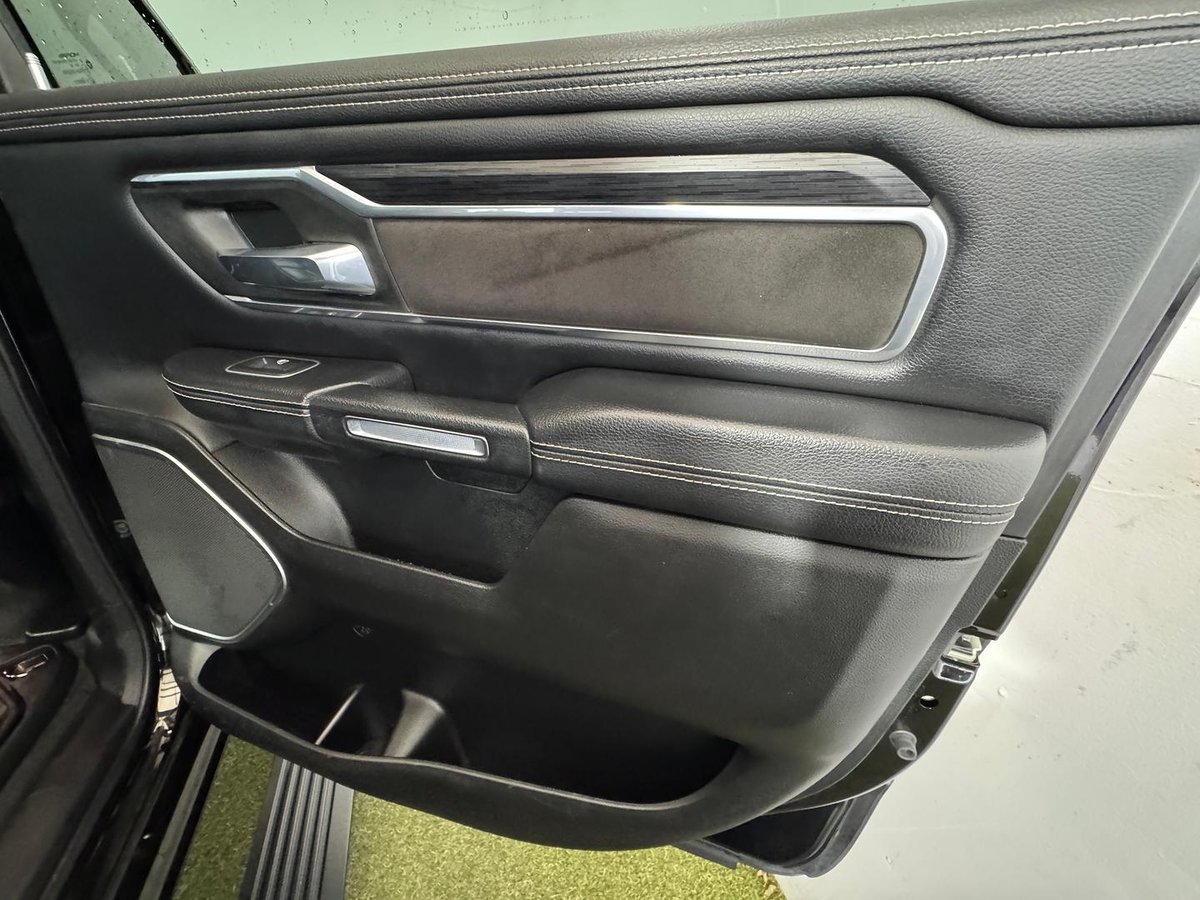 2023 RAM 1500 Laramie Sport RamBox DT MY23 4X4 Dual Range image 11