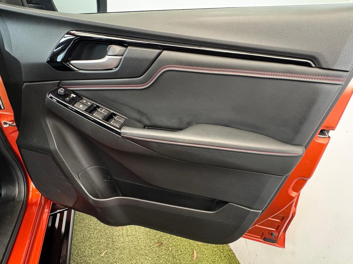 2022 Isuzu D-MAX X-TERRAIN MY23 4X4 Dual Range image 10