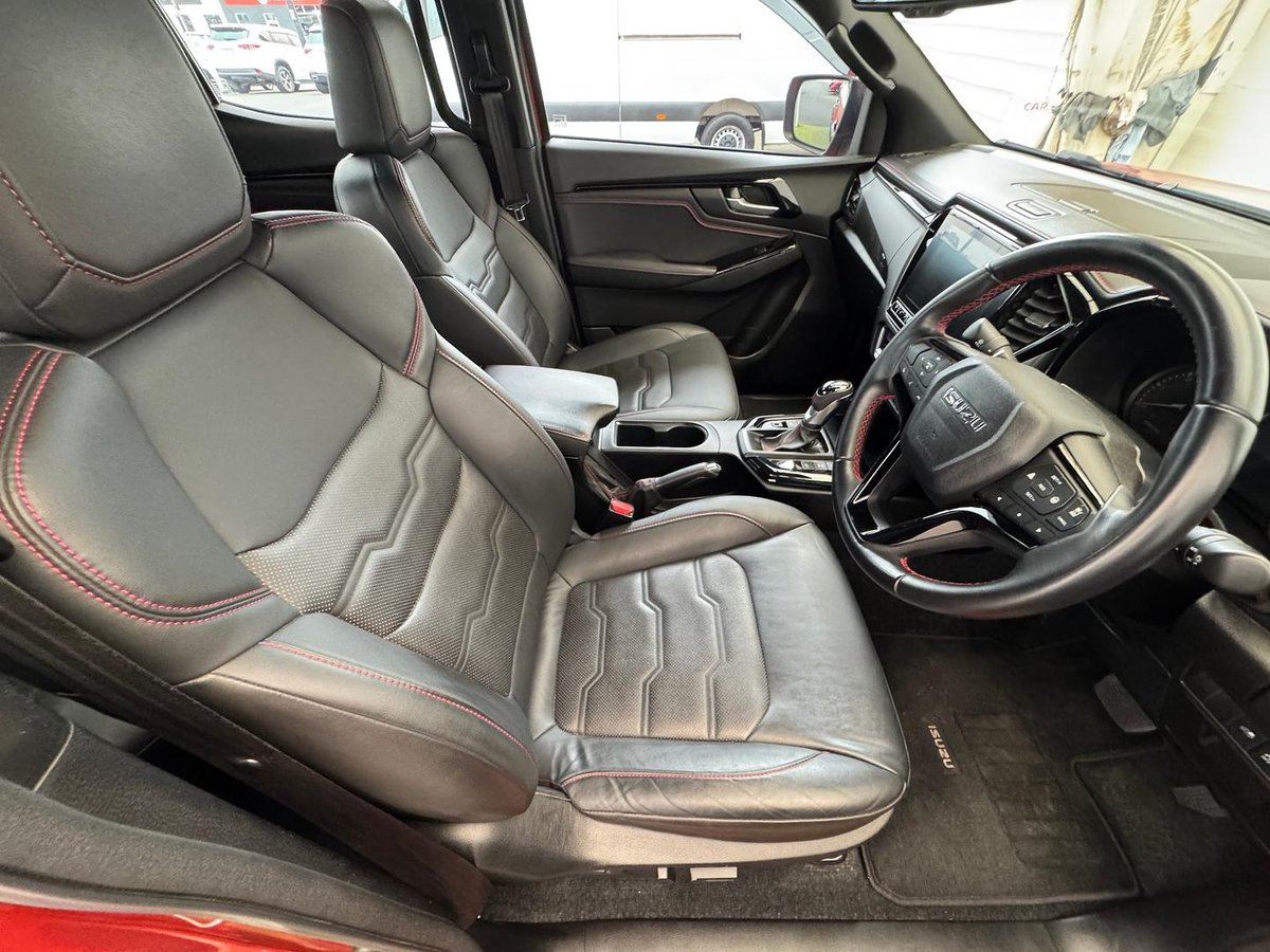 2022 Isuzu D-MAX X-TERRAIN MY23 4X4 Dual Range image 9