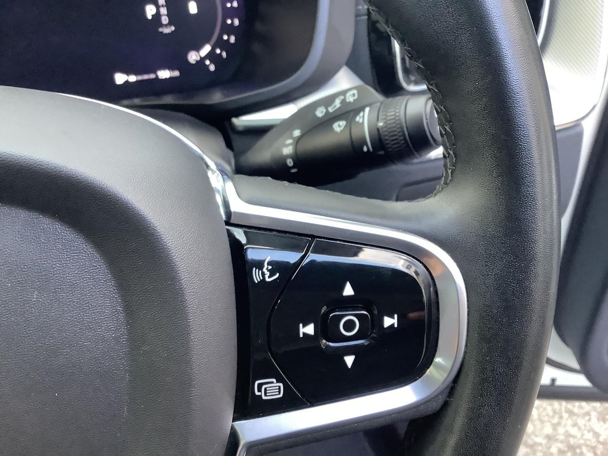 2023 Volvo XC60 Ultimate B5 Bright MY23 AWD image 18
