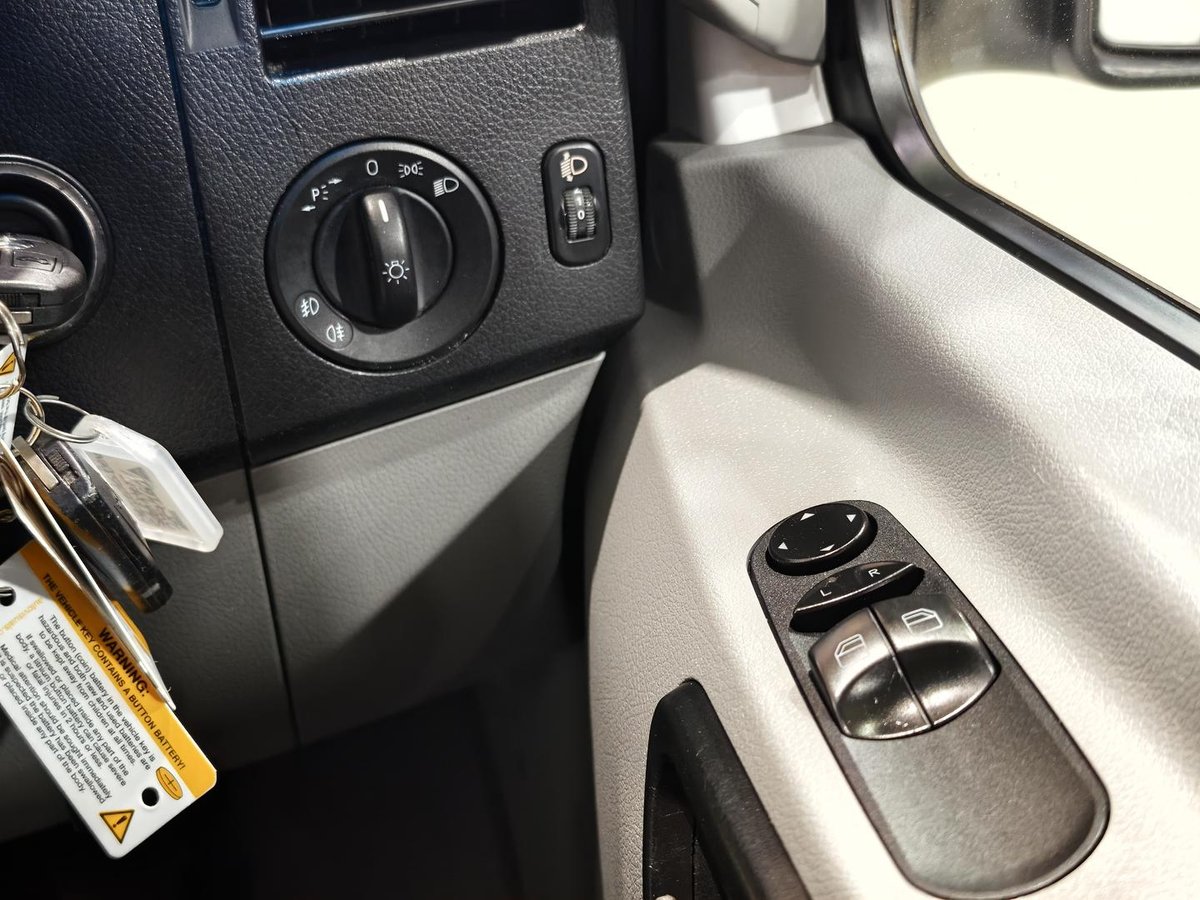 2016 Mercedes-Benz Sprinter 319CDI NCV3 image 15