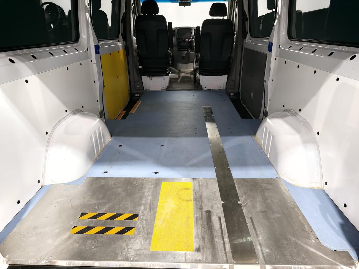 2016 Mercedes-Benz Sprinter 319CDI NCV3 image 16