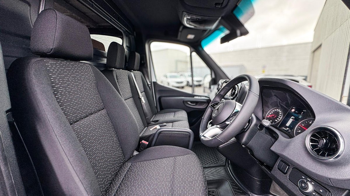 2026 Mercedes-Benz Sprinter image 13