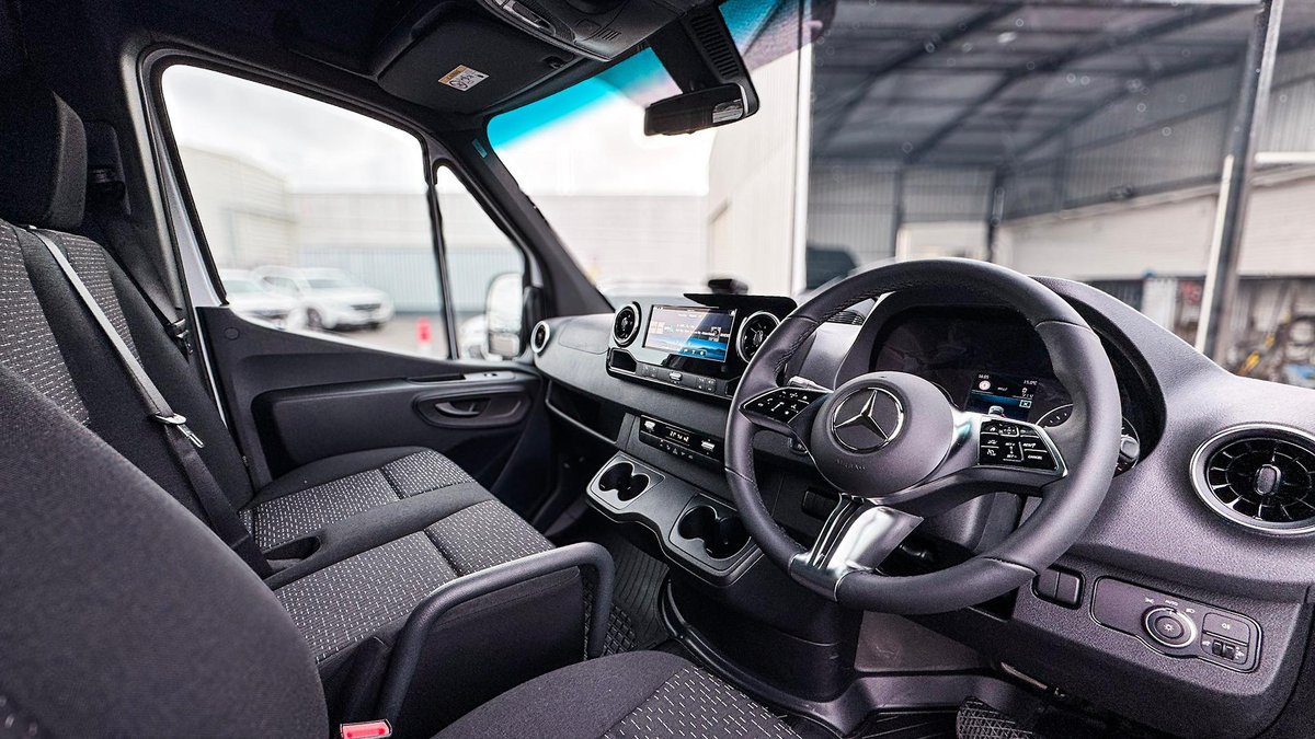 2026 Mercedes-Benz Sprinter image 11