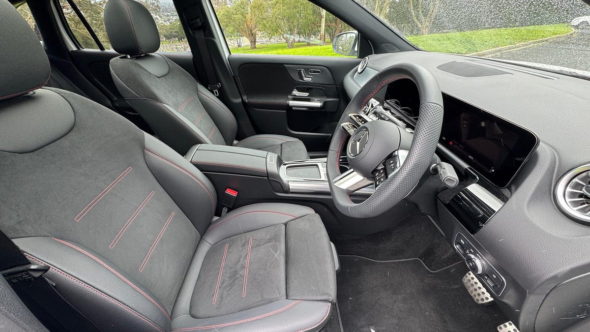 2025 Mercedes-Benz GLA-Class GLA200 H247 image 17